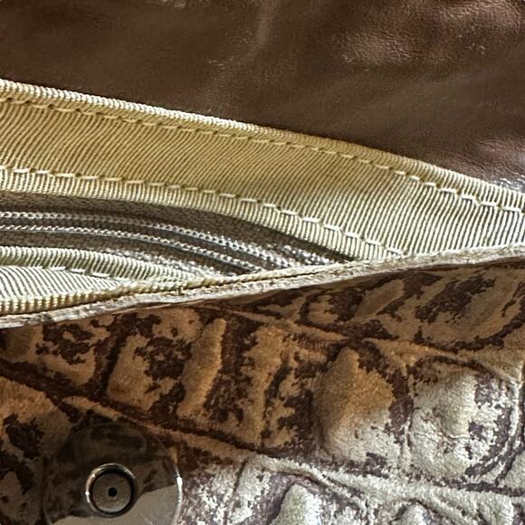 Maya Evangelista Handmade Alligator Leather Bag with Stone & Chain Detail - Picture 8 of 13